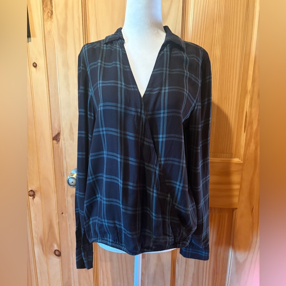 Madewell Wrap-Front Shirt in Palma Plaid Navy/green women’s M